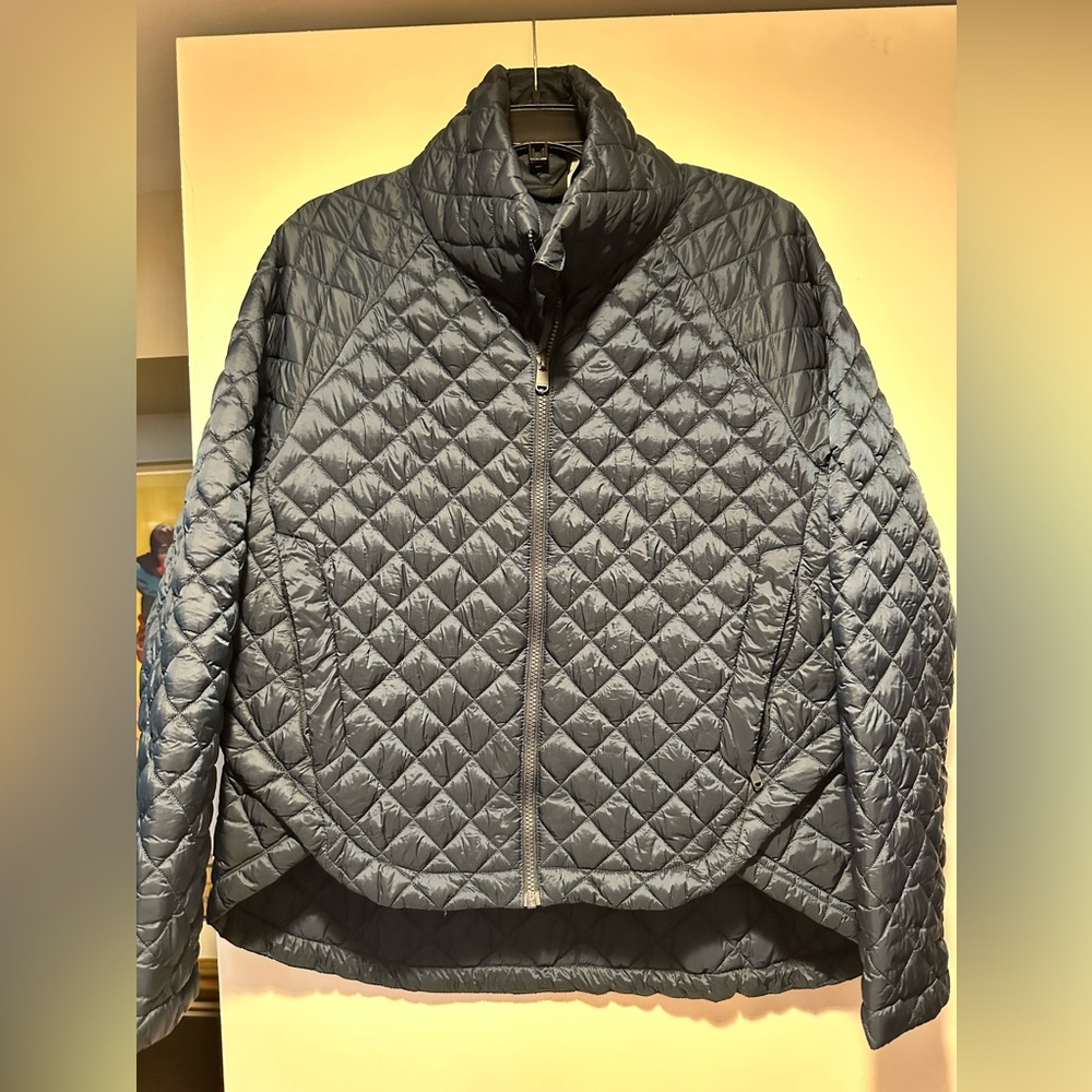 Navy blue ATHLETA featherless jacket!!